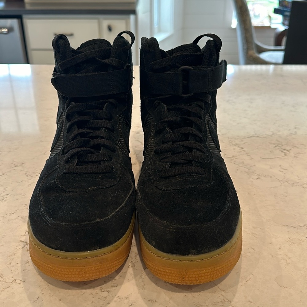 Nike Mens Air Force 1 High '07 LV8 'Black Gum' Sneakers 806403-003 Suede Size 12